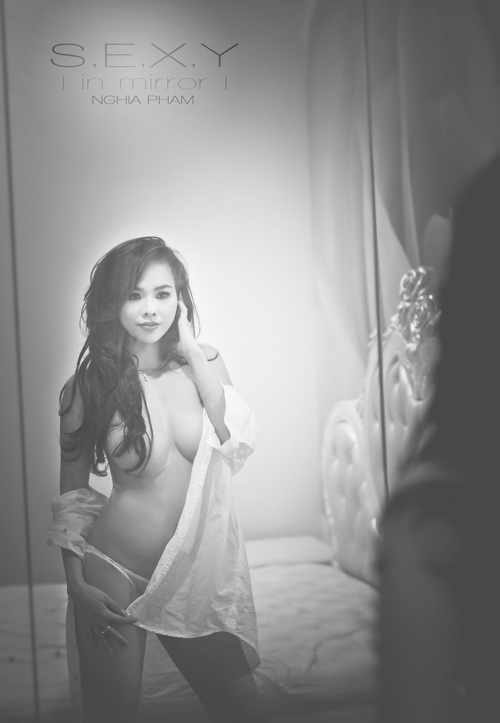 美女扒开腿让男人捅